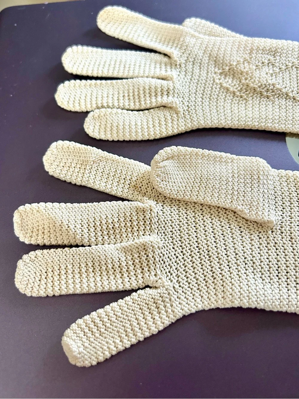 Vintage Cream Knit/crocheted Women's Gloves -very Dainty